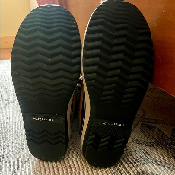 Sorel Joan of Arctic Winter Boots - Picture 5 of 6